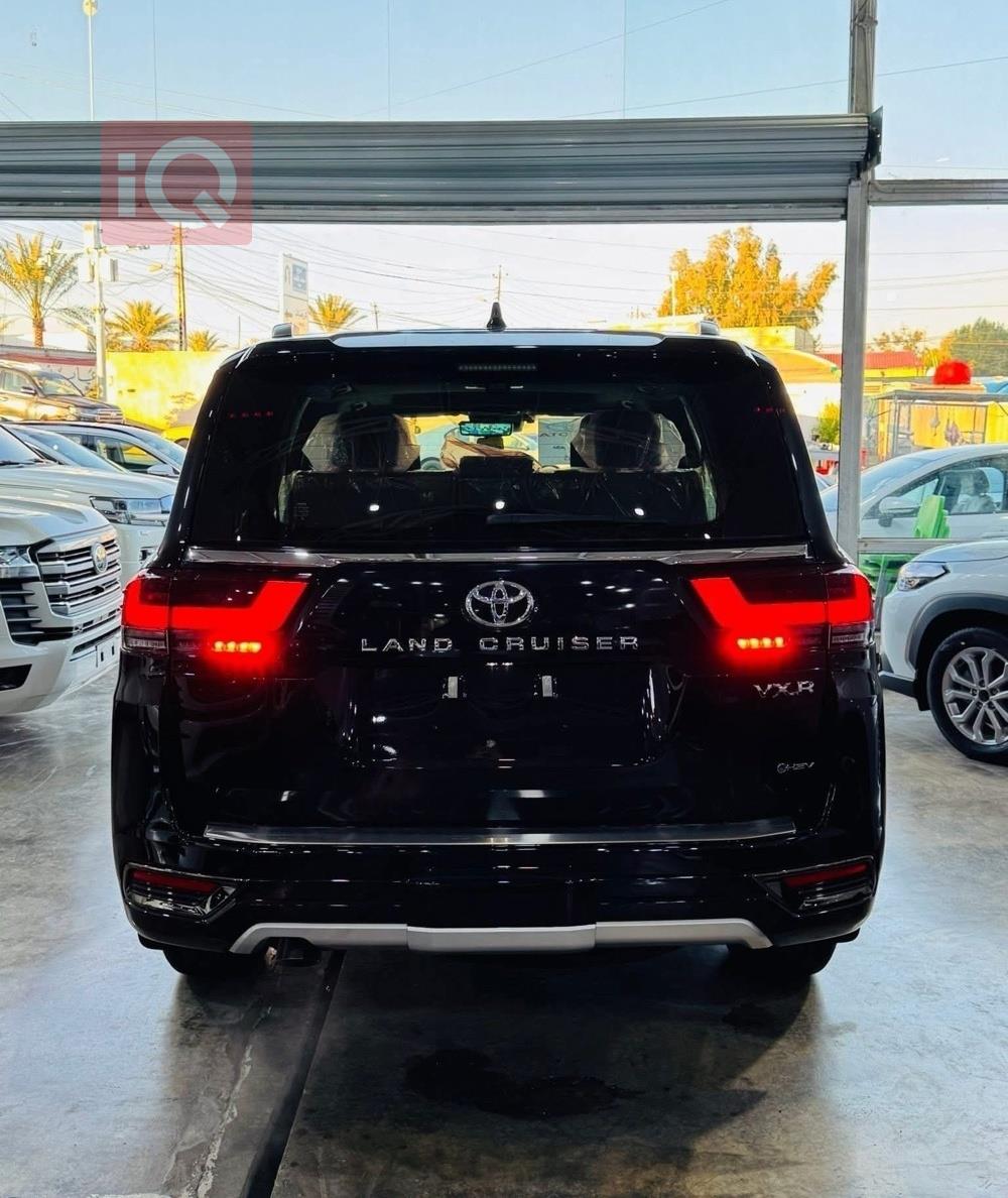 تويوتا لاندكروزر